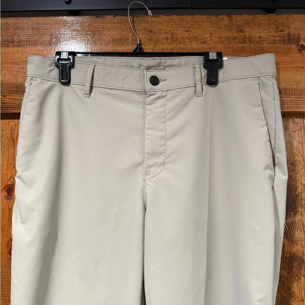 Men's‎ Banana Republic Light Tan Pants 34x32